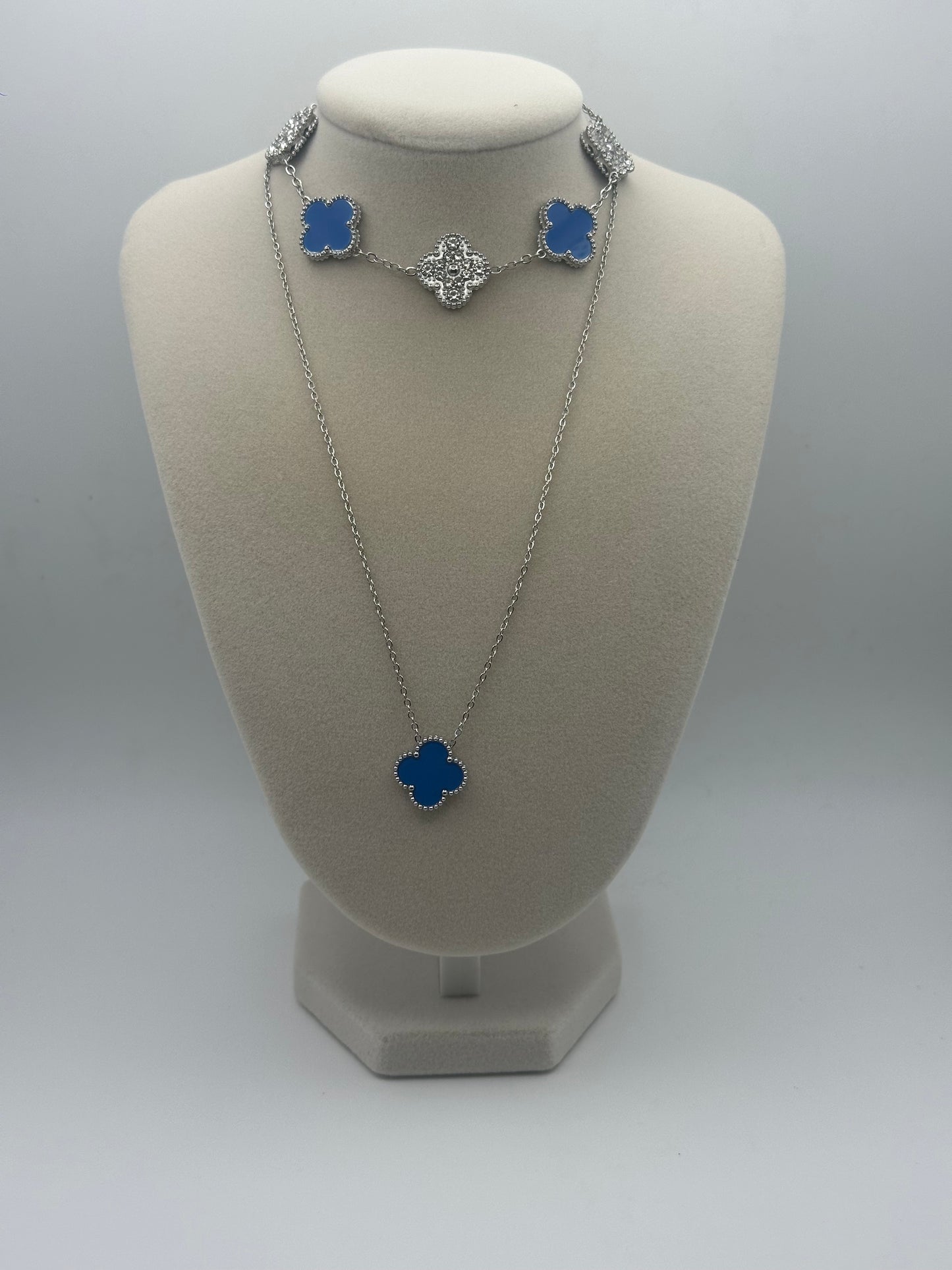 Blue Trebol Flower Set